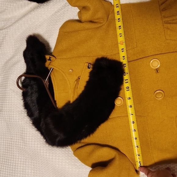 Vintage Sears Mustard Colored Wool Blend and Fur Trim Coat - Picture 10 of 12